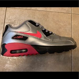 Nike Air Max 90 LTR GS 6.5Y Metallic Silver/Pink/Black